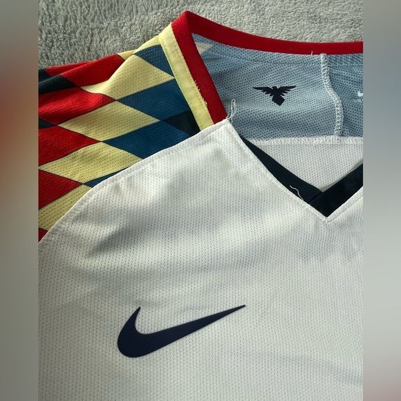 Club America Soccer Jersey Women’s Medium White - Picture 3 of 14